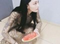 吃瓜裙分享,揭秘娱乐圈幕后故事，带你走进明星们的真实生活